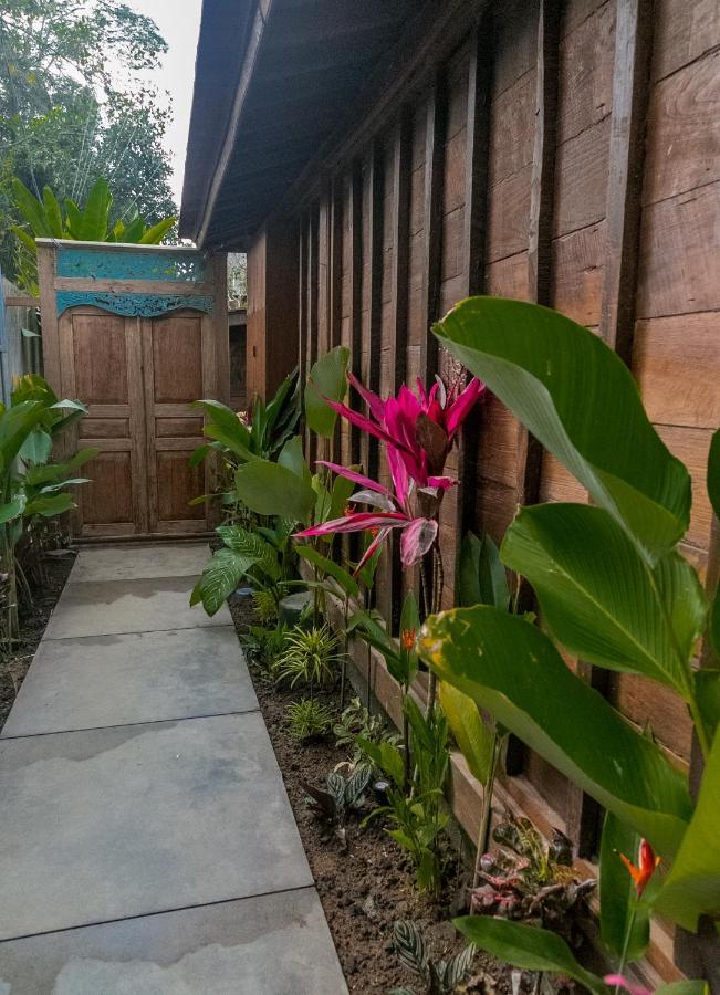 Benisari Batik Garden Cottage Ubud  Exterior photo